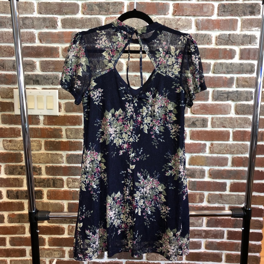 So cute cut out floral mini dress